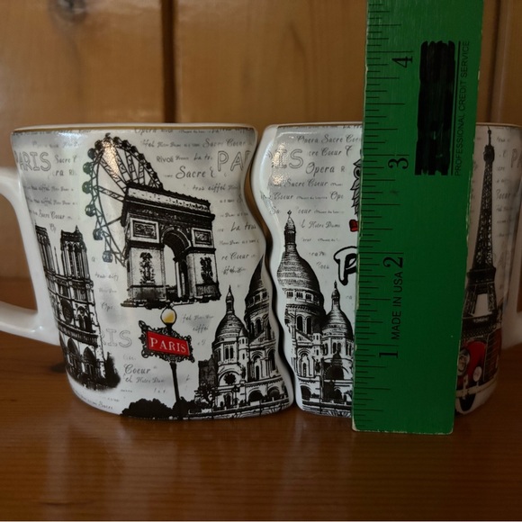 Paris Themed Heart Handle Mugs, set of 2 from France - Picture 8 of 13